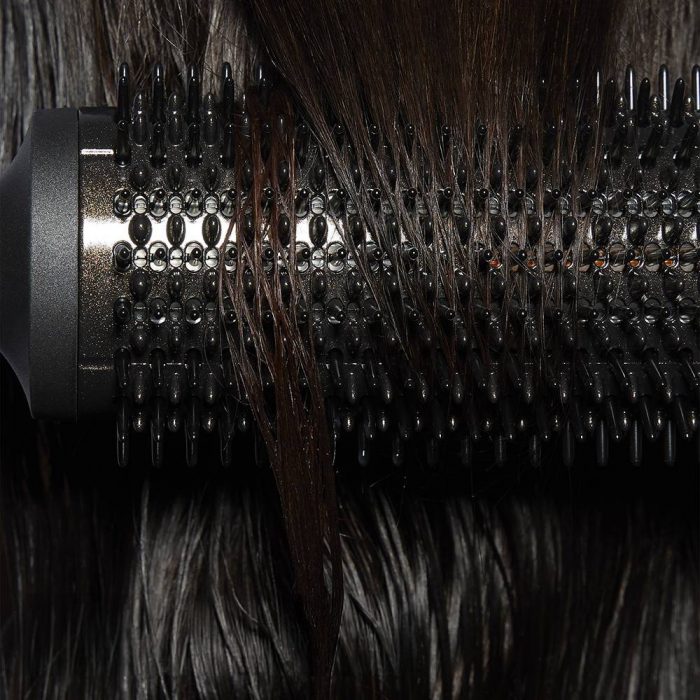 ghd duet blowdry brush in dark brunette hair