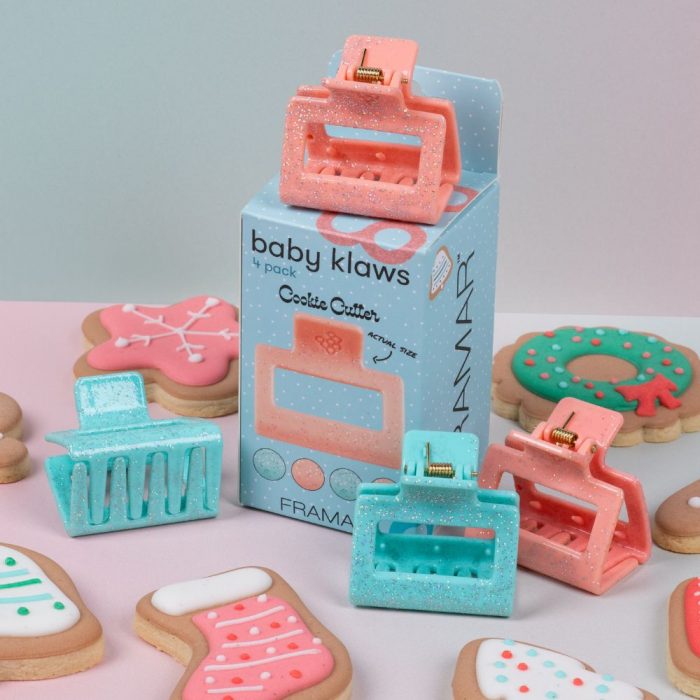 cookie cutter baby klaw clips with christmas cookies