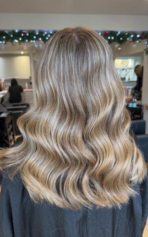 shows chai blonde hair colour