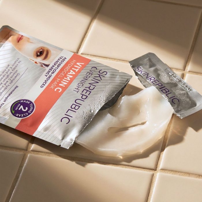 Product image of the Skin Republic Vitamin C Overnight Hydrogel Mask